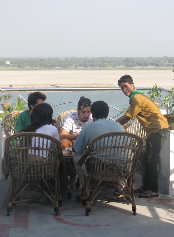 Ganga Love Luxe P Guest House Varanasi Exteriör bild